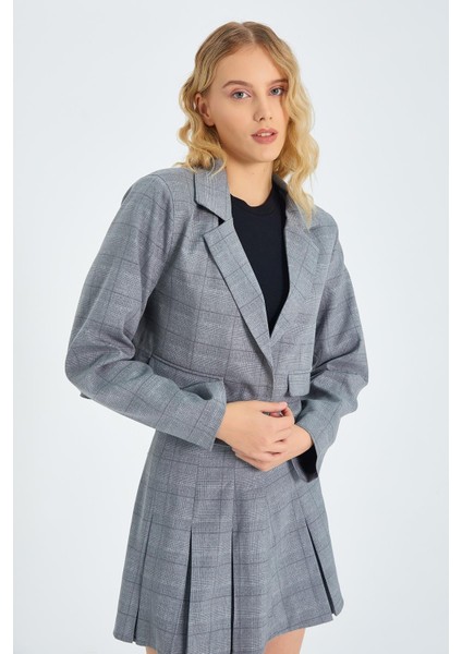 4581 Kadın Ekoseli Crop Ceket Gri modelleri