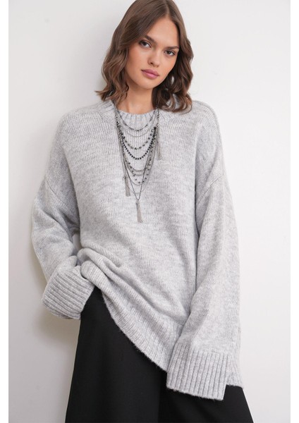 6925 Kadın Geniş Kollu Yumuşak Dokulu Triko Kazak Gri