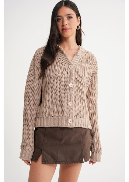 6936 Kadın Selanik Düğmeli Regular Fit Triko Hırka Camel modelleri