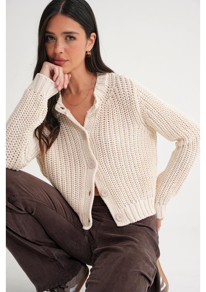 6936 Kadın Selanik Düğmeli Regular Fit Triko Hırka Naturel fırsatları