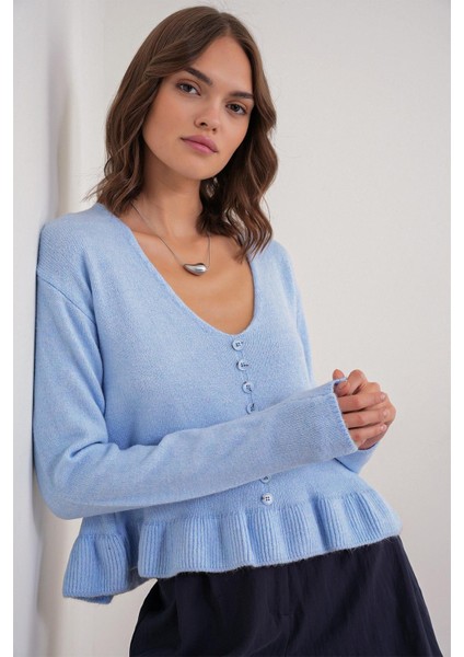 6954 Kadın Fırfır Detaylı V Yaka Triko Kazak Bebe Mavi modelleri