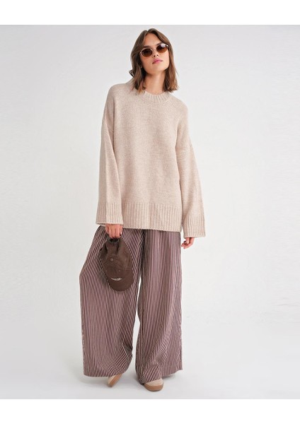 6925 Kadın Geniş Kollu Yumuşak Dokulu Triko Kazak Bej modelleri