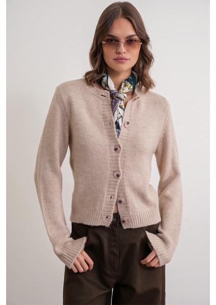 6951 Kadın Bisiklet Yaka Düğmeli Triko Kısa Hırka Bej modelleri