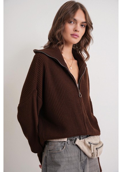 6919 Kadın Fermuarlı Balıkçı Yaka Triko Hırka Kahve fırsatları