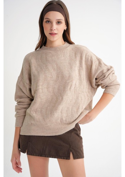 6947 Kadın Kendinden Desenli Oversize Triko Kazak Bej