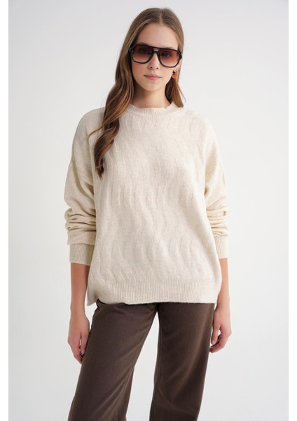 6947 Kadın Kendinden Desenli Oversize Triko Kazak Naturel modelleri