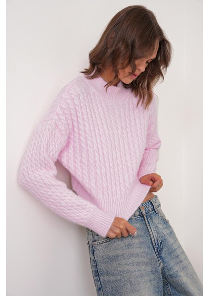 6893 Kadın Saç Örgülü Sakallı Crop Triko Kazak Pembe modelleri