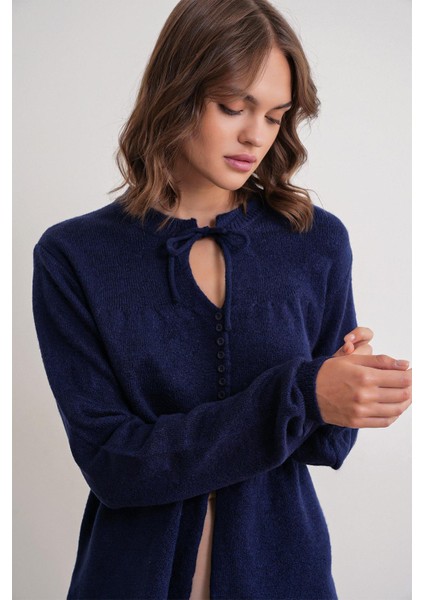 6952 Kadın Bağlamalı Düğme Detaylı Triko Kazak Lacivert modelleri