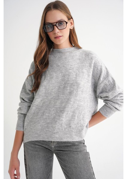 6947 Kadın Kendinden Desenli Oversize Triko Kazak Gri