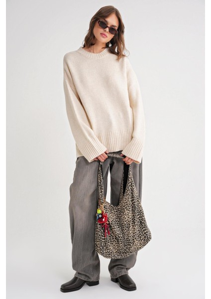 6925 Kadın Geniş Kollu Yumuşak Dokulu Triko Kazak Krem fiyatları