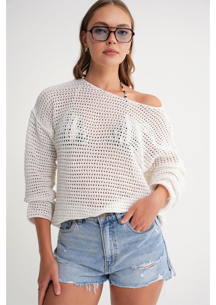 6942 Kadın Kayık Yaka Mevsimlik Ajurlu Kazak Beyaz modelleri