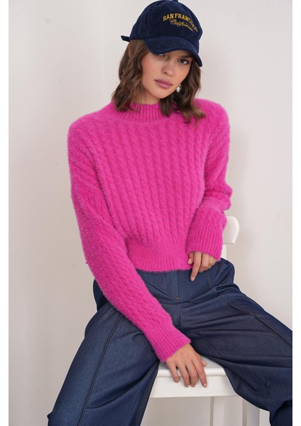 6893 Kadın Saç Örgülü Sakallı Crop Triko Kazak Fuşya modelleri