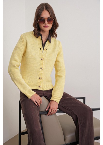 6951 Kadın Bisiklet Yaka Düğmeli Triko Kısa Hırka Sarı modelleri