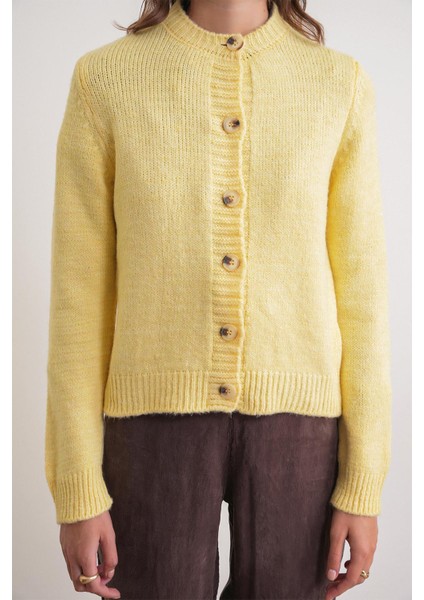 6951 Kadın Bisiklet Yaka Düğmeli Triko Kısa Hırka Sarı fırsatları