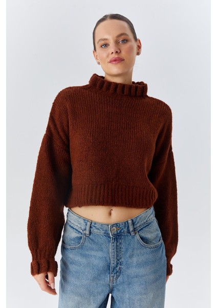 6883 Kadın Fırfır Detay Crop Triko Kazak Kahve fiyatları