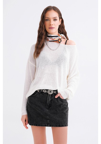 6933 Kadın Kayık Yaka Ince Mevsimlik Triko Kazak Beyaz