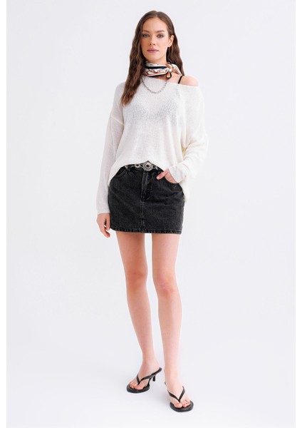 6933 Kadın Kayık Yaka Ince Mevsimlik Triko Kazak Beyaz fiyatları