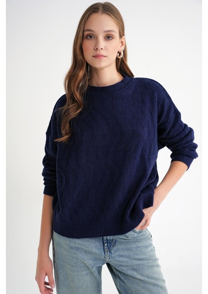 6947 Kadın Kendinden Desenli Oversize Triko Kazak Lacivert