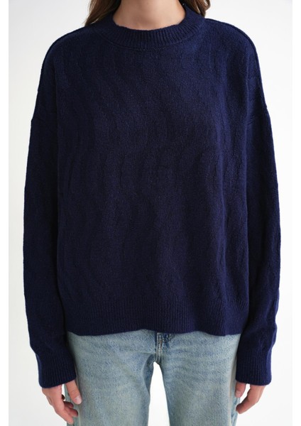 6947 Kadın Kendinden Desenli Oversize Triko Kazak Lacivert indirimleri