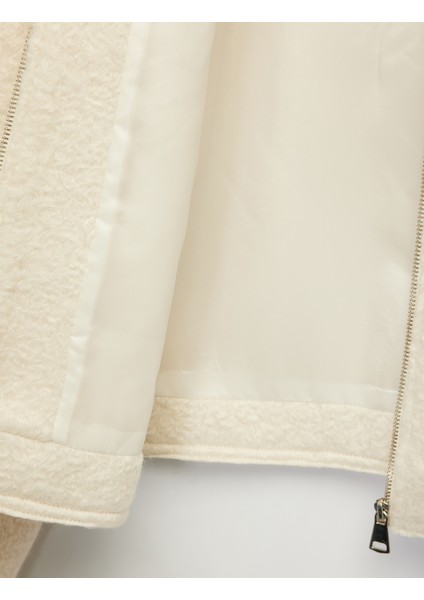 Uzun Kollu Fermuarlı Gömlek Yaka Bomber Mont fırsatları