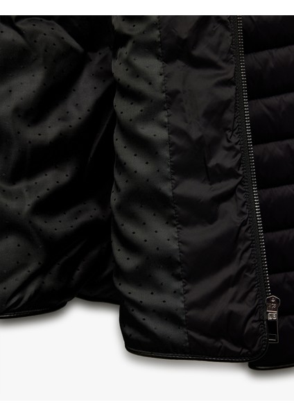 Uzun Kollu Cepli Fermuarlı Su Itici Kapüşonlu Şişme Mont