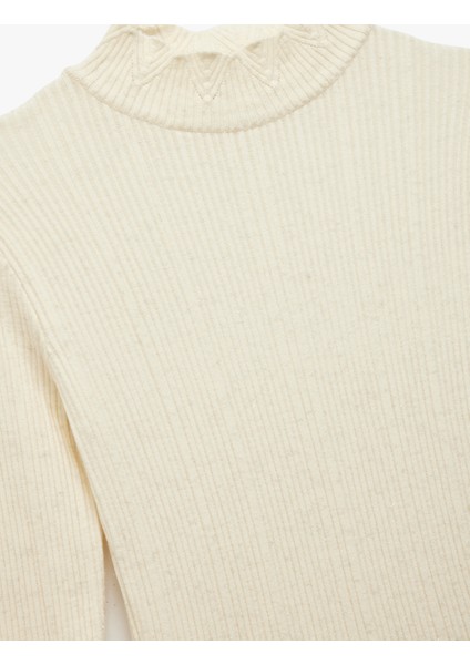 Fırfır Detaylı Dik Yaka Uzun Kollu Triko Kazak modelleri