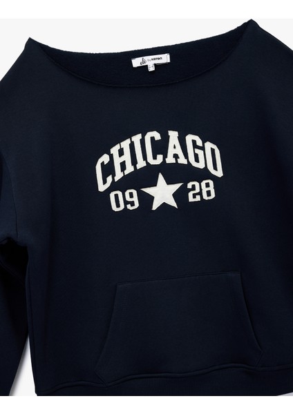 Nakışlı Uzun Kollu Kanguru Cepli Kayık Yaka Sweatshirt modelleri