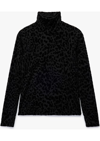 Uzun Kollu Balıkçı Yaka Leopar Desenli Kadife Tişört modelleri