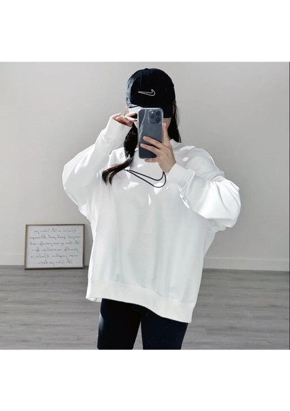 Training Plus Essential Get Fit Dri Fit Graphic Crew Oversized Bol Kesim Kadın Sweatshirt fiyatları