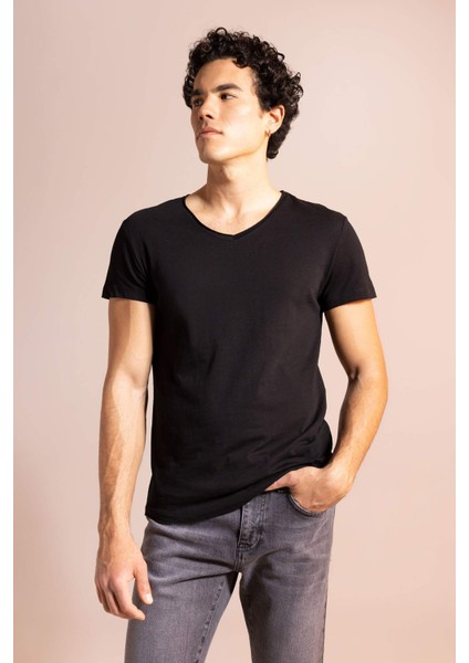 Slim Fit V Yaka Basic Kısa Kollu %100 Pamuk Tişört M4791AZ23SM