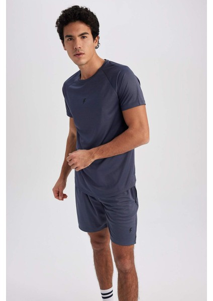 Fit Slim Fit Dar Kesim Yaka Baskılı Sporcu Kısa Kollu Tişört V2887AZ23SP