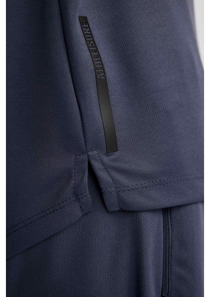 Fit Slim Fit Dar Kesim Yaka Baskılı Sporcu Kısa Kollu Tişört V2887AZ23SP