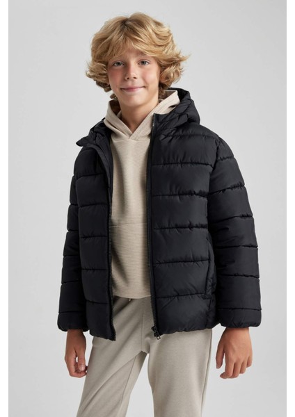 Erkek Çocuk Su İtici Kapüşonlu Fermuarlı Şişme Mont