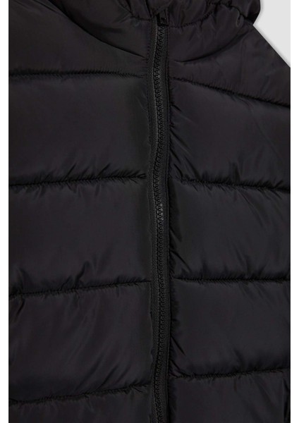 Erkek Çocuk Su İtici Kapüşonlu Fermuarlı Şişme Mont