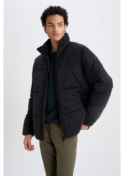 Slim Fit Şişme Mont Dar Kesim Dik Yaka Astarlı Fermuarlı Çift Cepli U4213AZ23AU