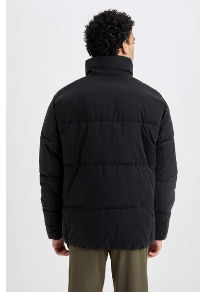 Slim Fit Şişme Mont Dar Kesim Dik Yaka Astarlı Fermuarlı Çift Cepli U4213AZ23AU