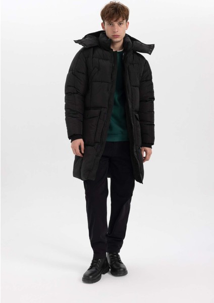 Su İtici Regular Fit Kapüşonlu Fermuarlı Cepli Şişme Mont Parka A2849AX23WN