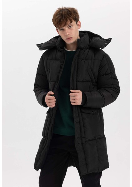 Su İtici Regular Fit Kapüşonlu Fermuarlı Cepli Şişme Mont Parka A2849AX23WN