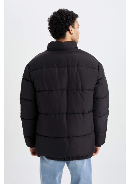 Fermuarlı Çıtçıtlı Cepli Dik Yaka Şişme Mont A2519AX23WN