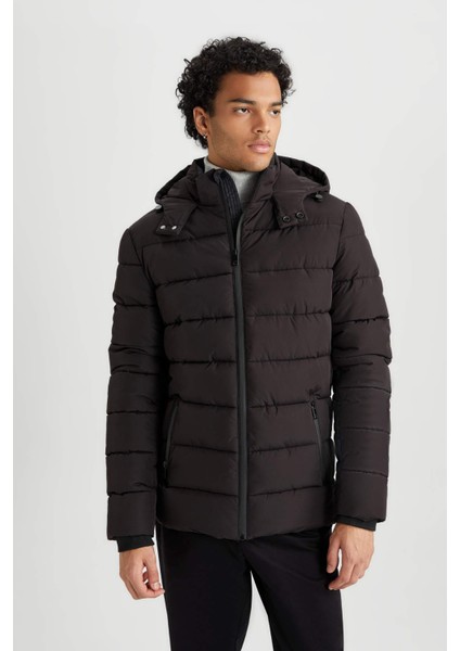 Su İtici Slim Fit Dar Kesim Astarlı Kapüşonlu Fermuarlı Cepli Dolgulu Mont R0216AZ23AU