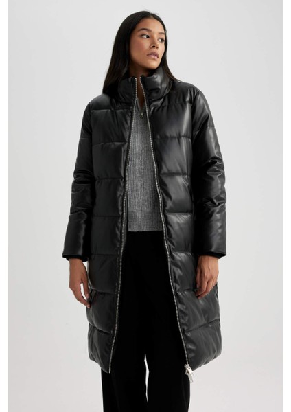 Su Geçirmez Uzun Şişme Mont Parka Oversize Geniş Kalıp Dik Yaka Fermuarlı Suni Deri A0990AX23CW
