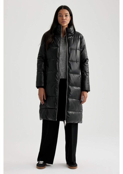 Su Geçirmez Uzun Şişme Mont Parka Oversize Geniş Kalıp Dik Yaka Fermuarlı Suni Deri A0990AX23CW