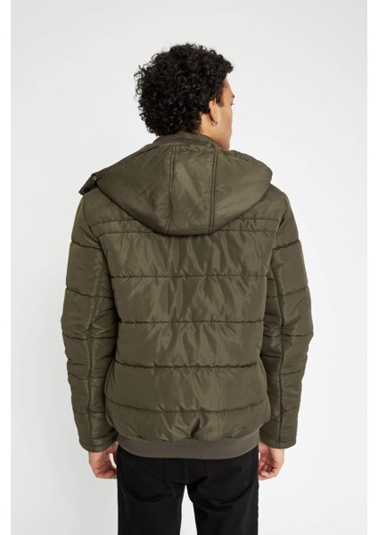 Su Geçirmez Slim Fit Dar Kesim Kapüşonlu Fermuarlı Çıtçıtlı Cepli Astarlı Mont R2303AZ23WN