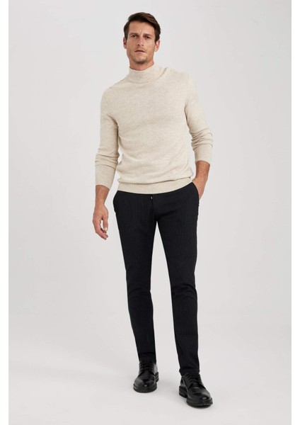 Slim Fit Dar Kesim Yarım Balıkçı Yaka Basic Düz Triko Kazak R1127AZ23WN