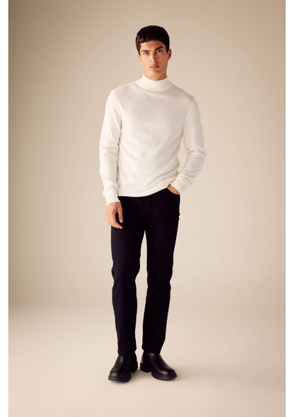 Slim Fit Dar Kesim Yarım Balıkçı Yaka Basic Düz Triko Kazak R1127AZ23WN