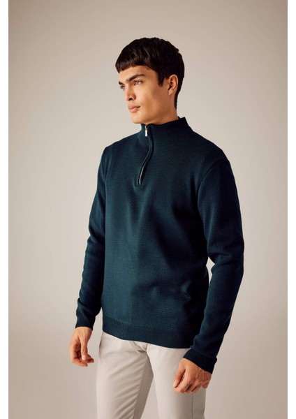 Standart Fit Normal Kesim Dik Yaka Fermuarlı Basic Düz Triko Kazak A5184AX23WN