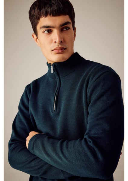 Standart Fit Normal Kesim Dik Yaka Fermuarlı Basic Düz Triko Kazak A5184AX23WN