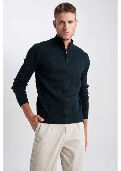 Standart Fit Normal Kesim Dik Yaka Fermuarlı Basic Düz Triko Kazak A5184AX23WN