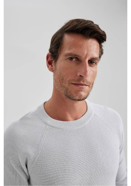 Standart Fit Normal Kesim Bisiklet Yaka Basic Düz Triko Kazak A8458AX23AU