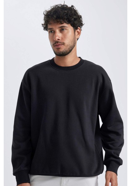 Oversize Geniş Kalıp Bisiklet Yaka Kalın Basic Düz Sweatshirt T5139AZ23AU